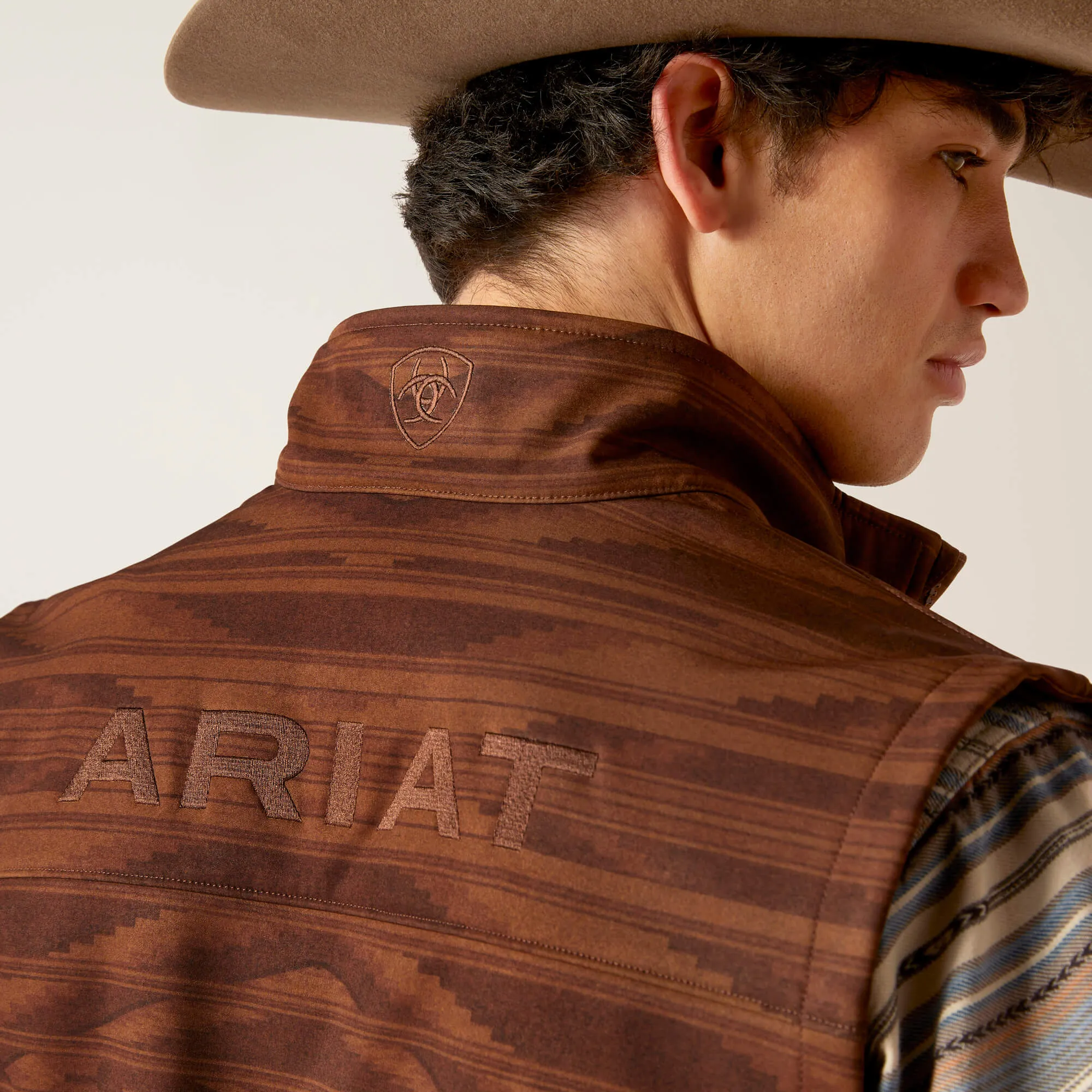 Ariat Men's Shaved Chocolate Logo 2.0 Chimayo Vest