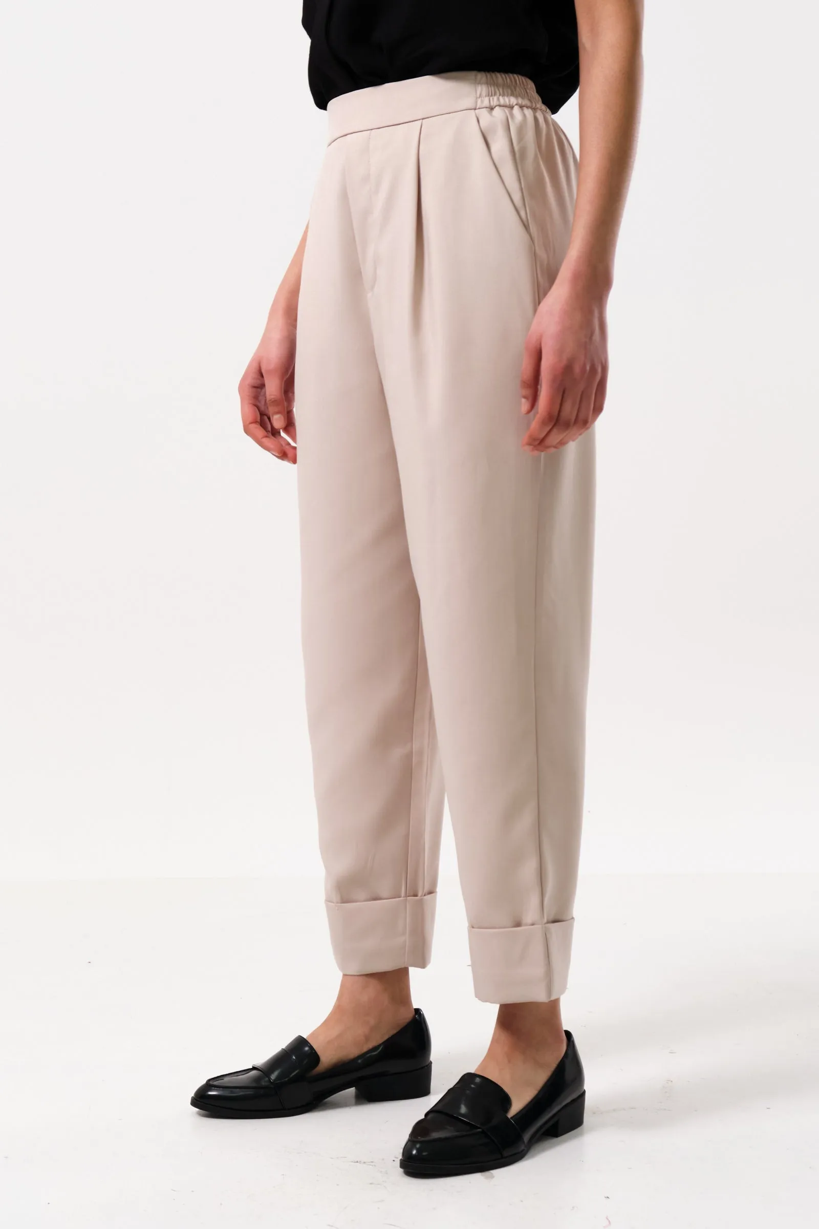 Bayeux Sustainable Satin Back Crepe Trousers Cream