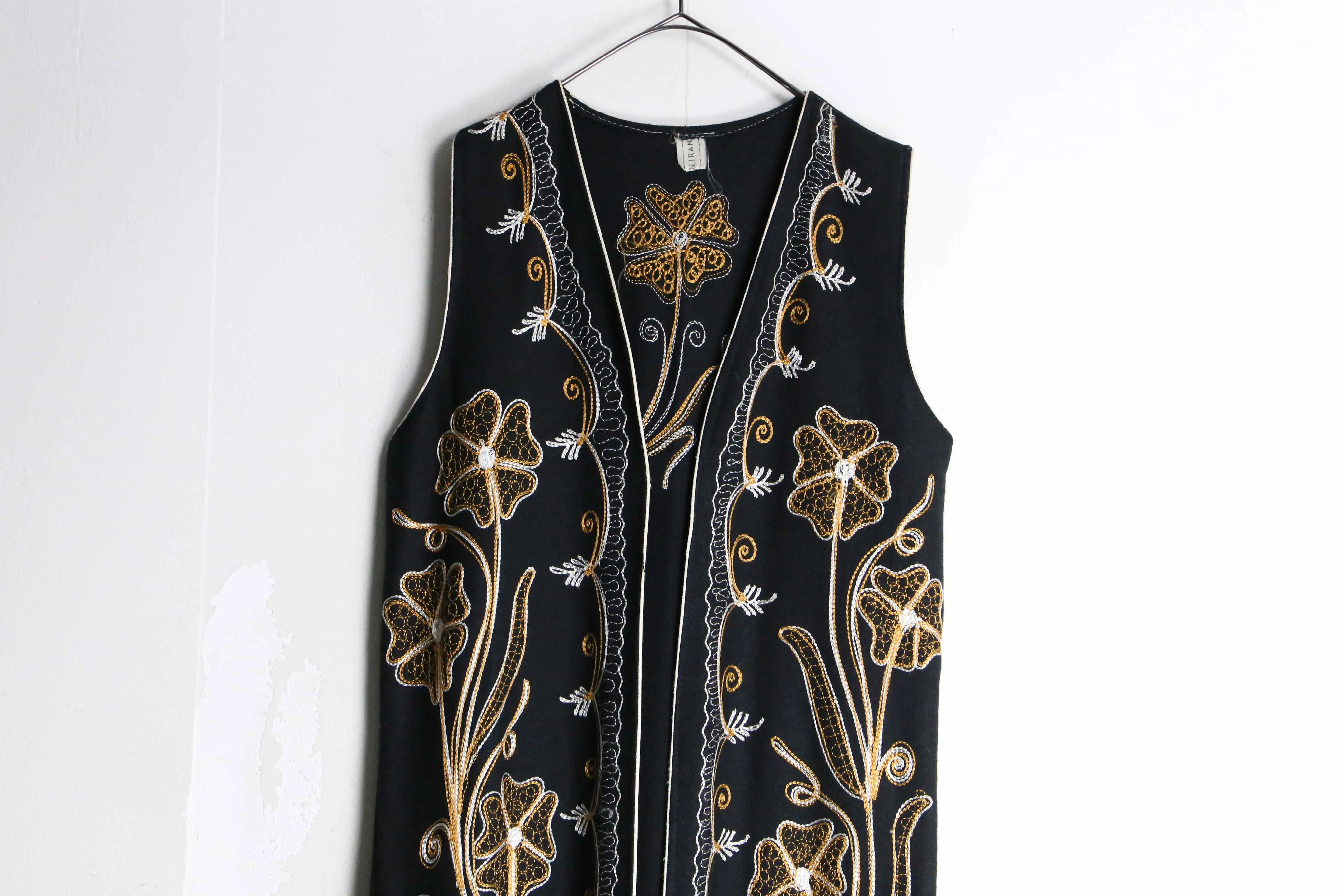 embroidery flower design long length vest