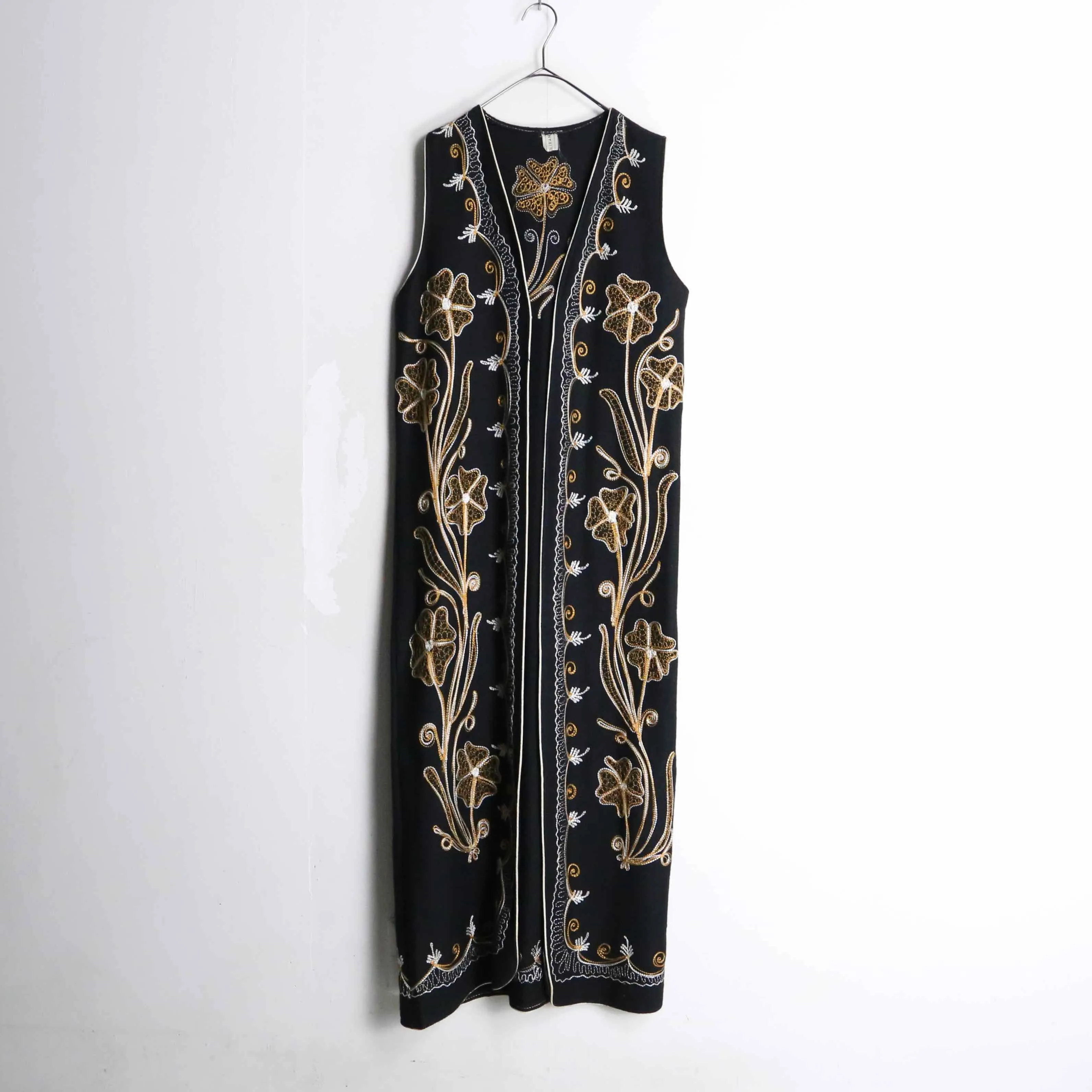 embroidery flower design long length vest