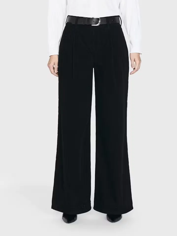 FRAME The Corduroy Trouser in Black