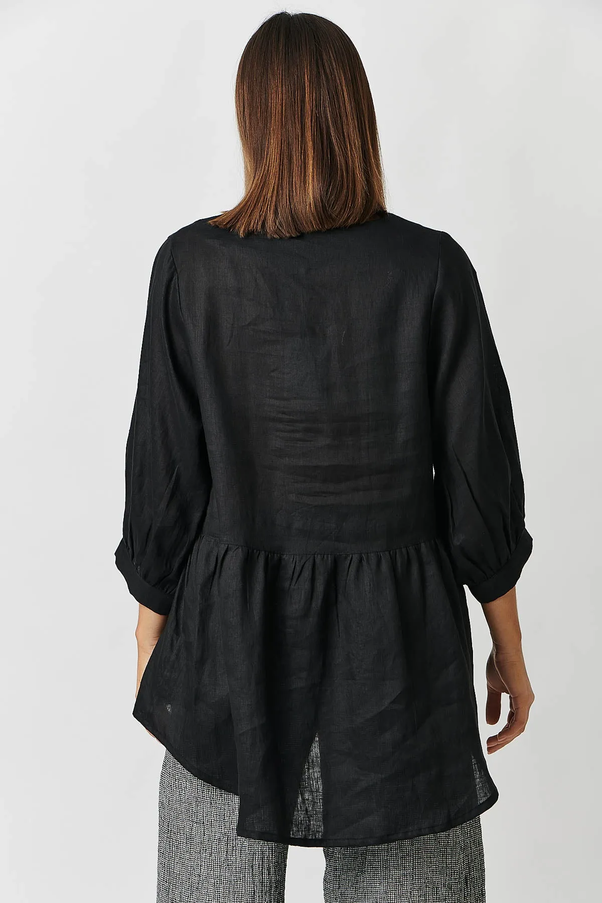 GA414 V Neck Swing Tunic in Black