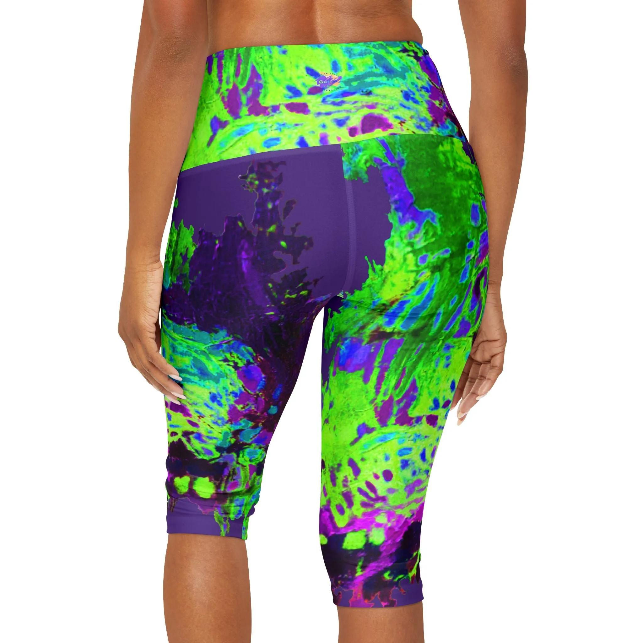 LUZVERDE. TERRA.Yoga Capri Leggings (AOP)