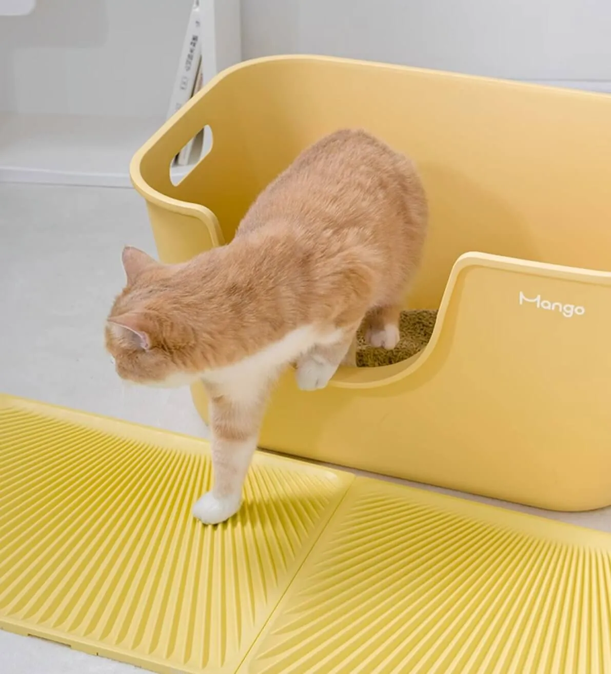 Macaron Cream Large High-quality Cat Litter Box with Litter Mat Fully Open Thicken Durable Toilet