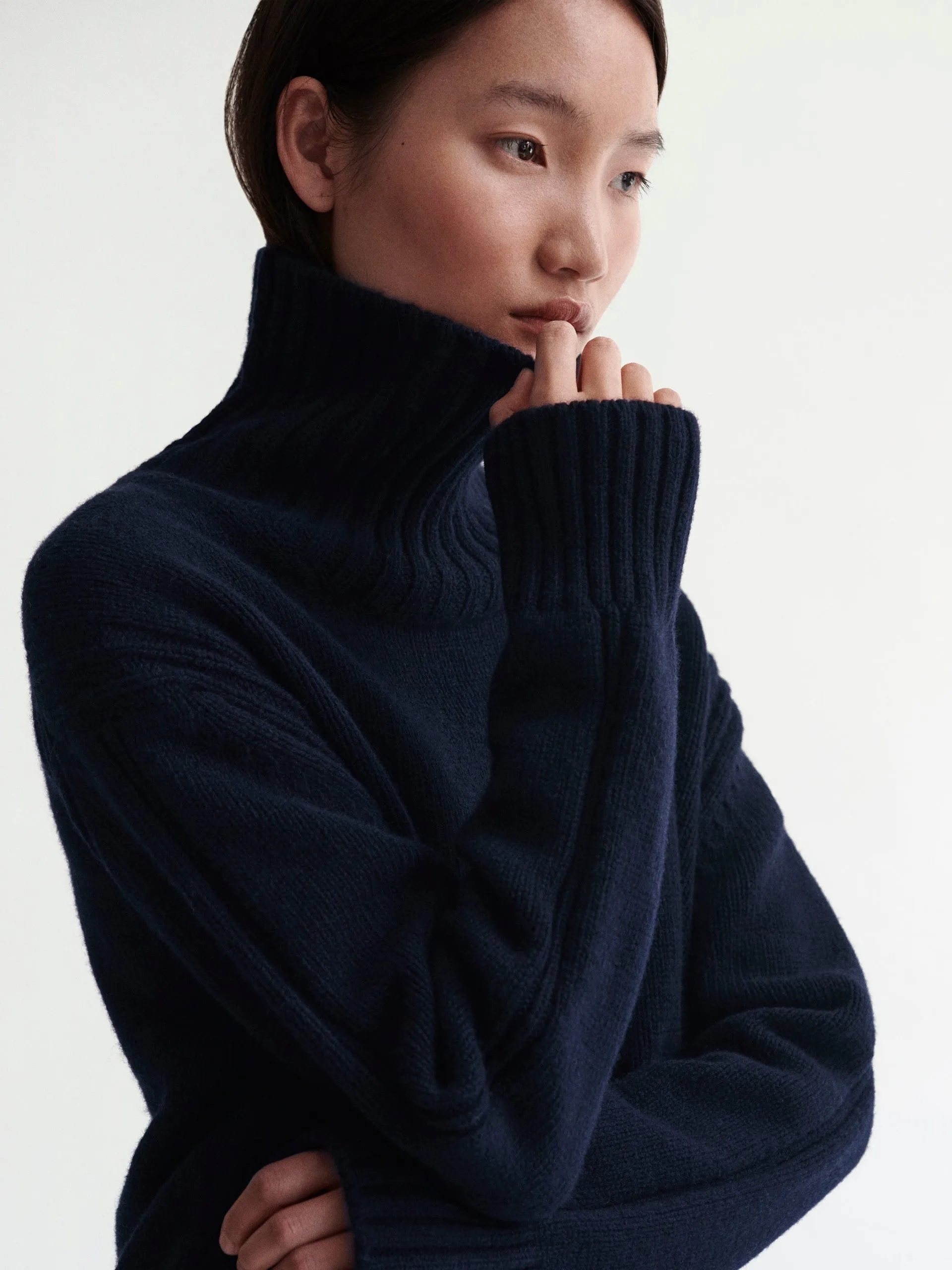 Navy Fintra Lambswool tunic knit