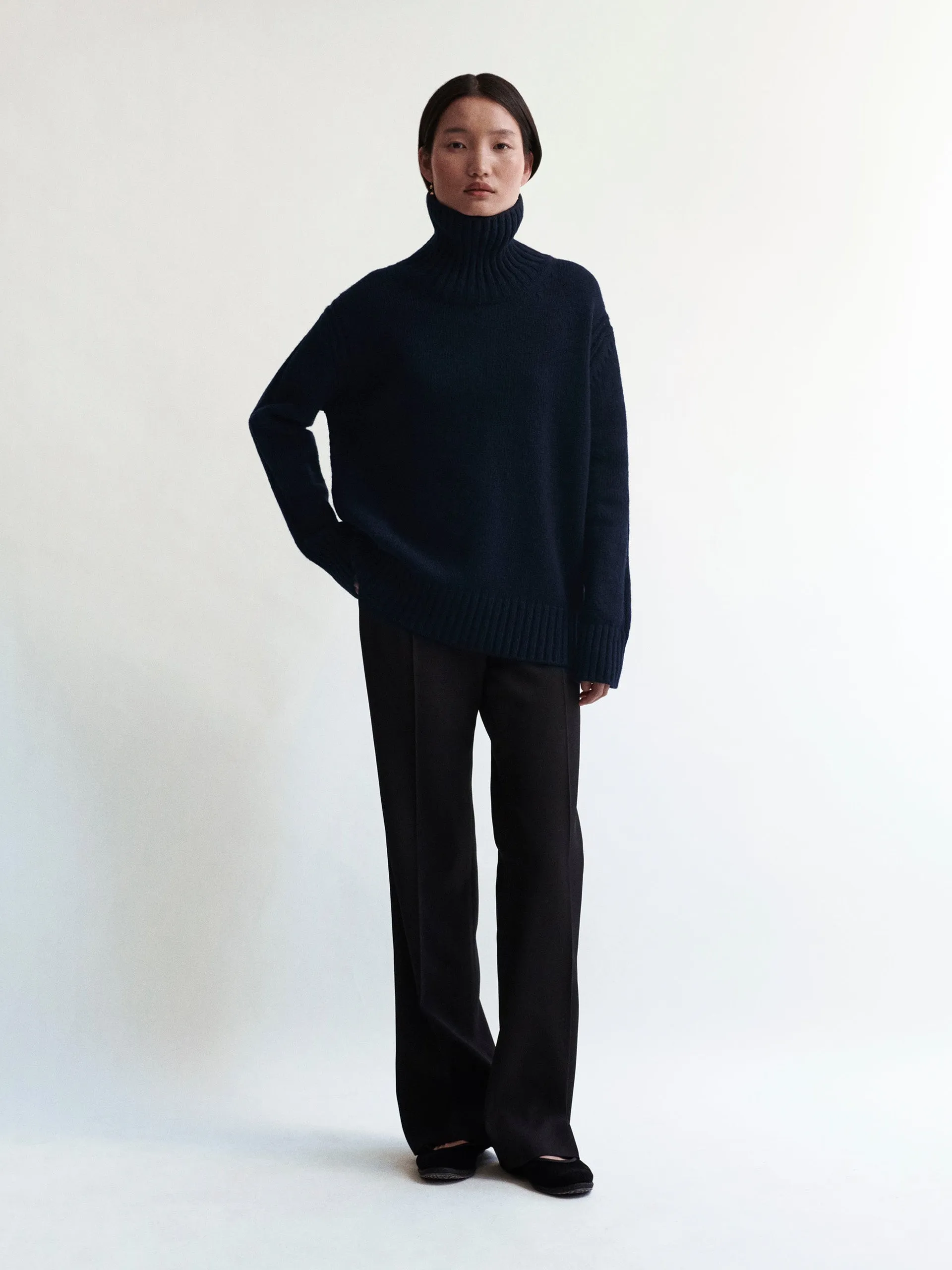 Navy Fintra Lambswool tunic knit