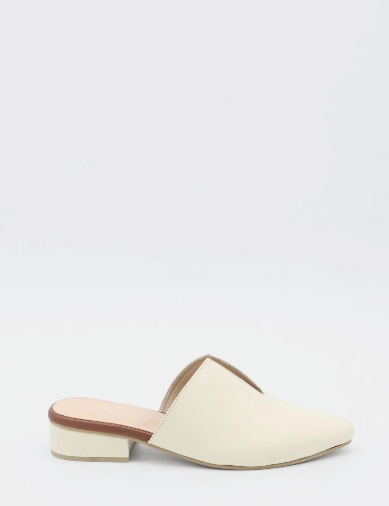 Pijao mules sandals in off white leather womens shoes