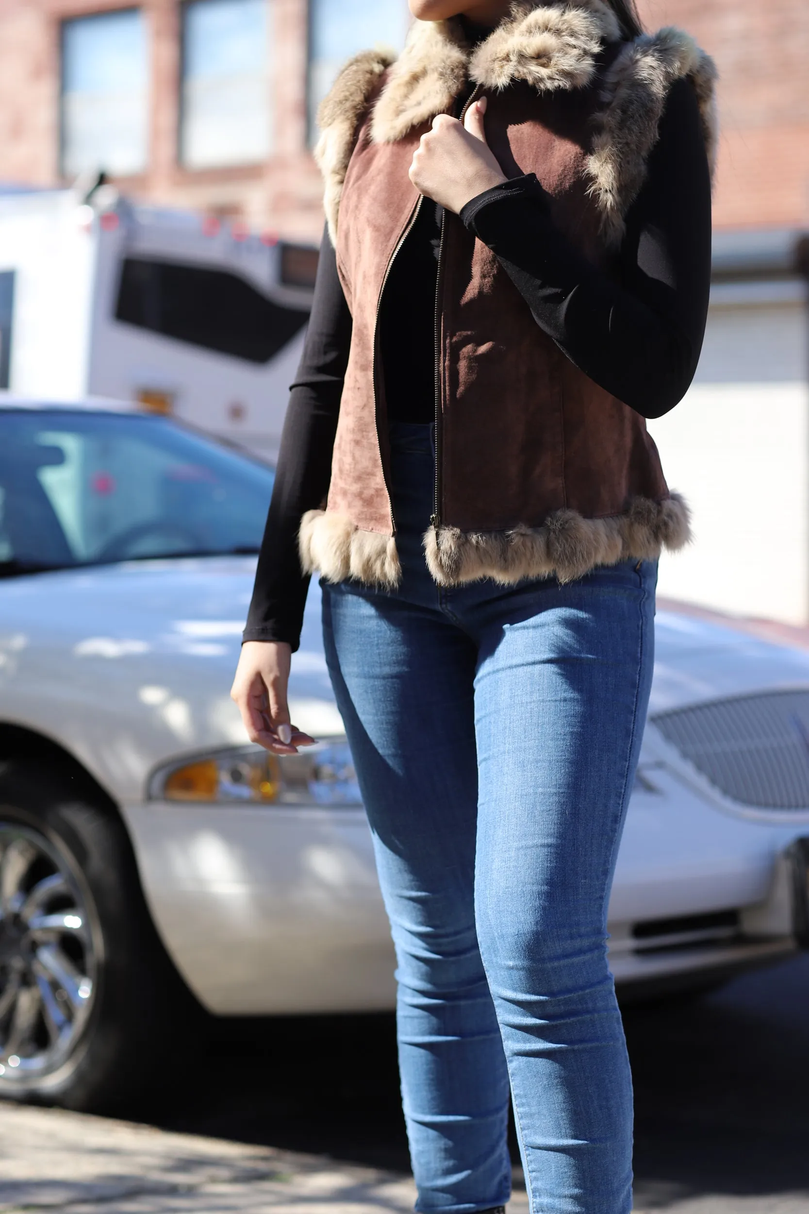 Suede Leather Vest w/ Fur Trim - Brown