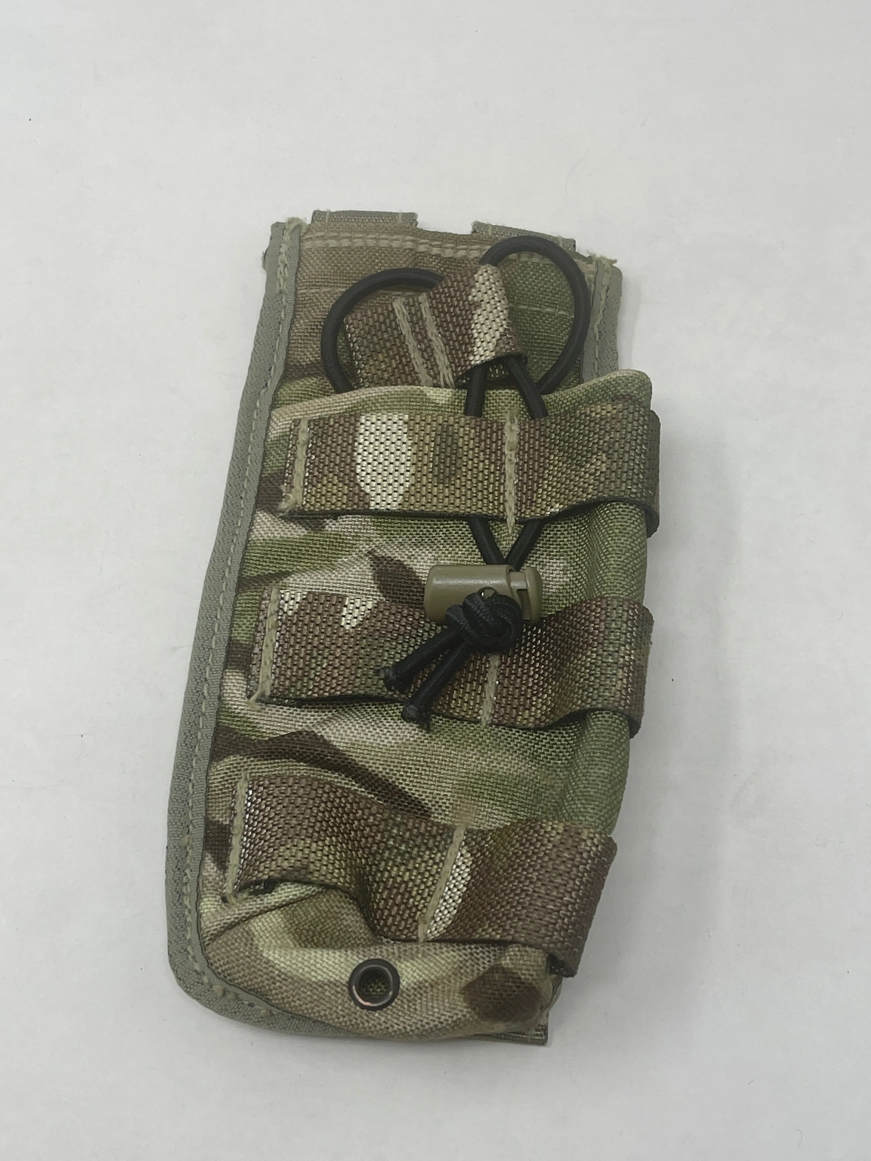 The British Army Osprey MkIV MTP Magazine Pouch Open