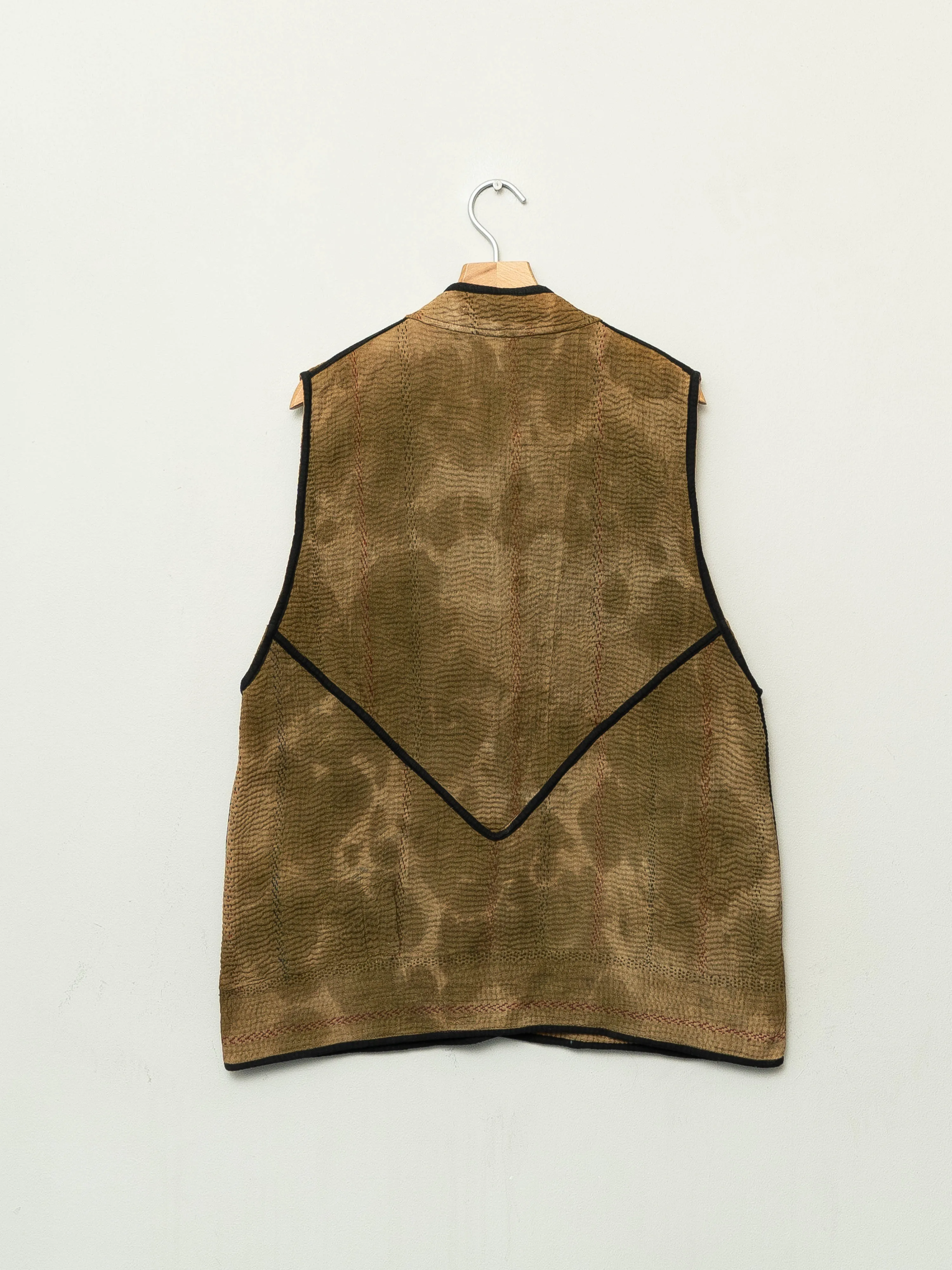 The Ladhiya Quilted Bandhani Kantha Vest