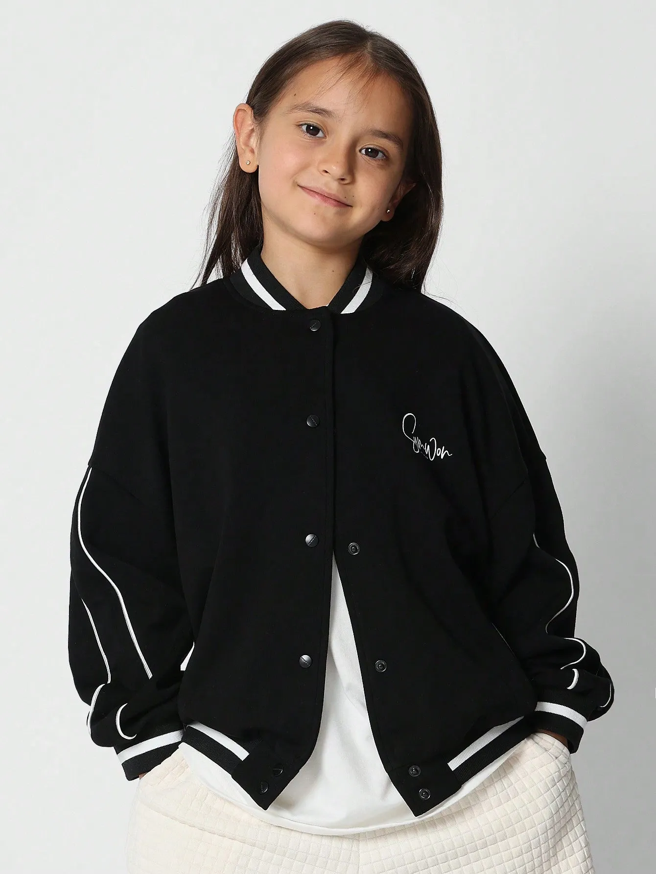 Tween Girls Jacket With Back Embroidery